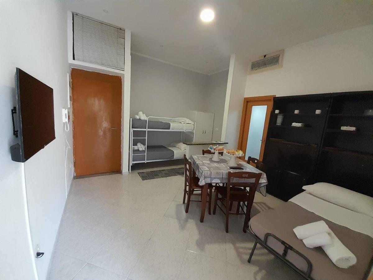 Duomo Home Naples Luaran gambar